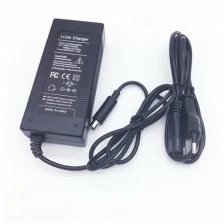 Зарядное устройство JN-84W-420200 для самоката Xiaomi Mijia M365 Output: 42V 2.0A Разъем: RCA 8mm