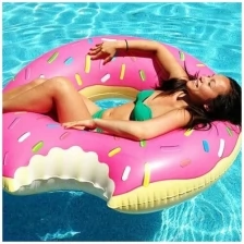 Надувной круг для плавания Большой Розовый Пончик, 90 см