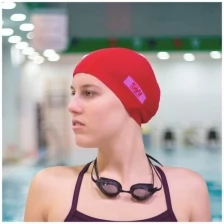 Тканевая шапочка для плавания / бассейна SwimRoom “Lycra”, размер 52-56, цвет красный