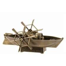 Лодка Л. да Винчи с гребным колесом