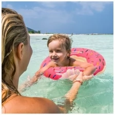Надувной круг Пончик шоколадный диаметр 90 см для безопасного активного отдыха на воде на пляже и в бассейне, круг для плавания для детей и взрослых
